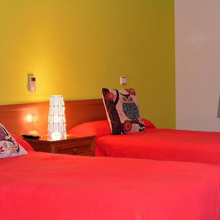 Hostal Gastrobar Carmelo Villarejo de Salvanes Luaran gambar