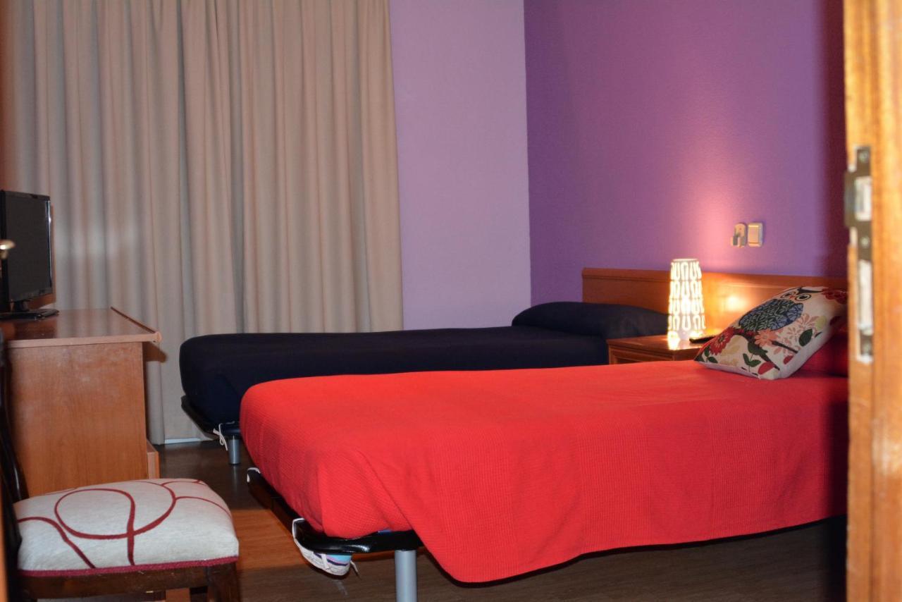Hostal Gastrobar Carmelo Villarejo de Salvanes Luaran gambar