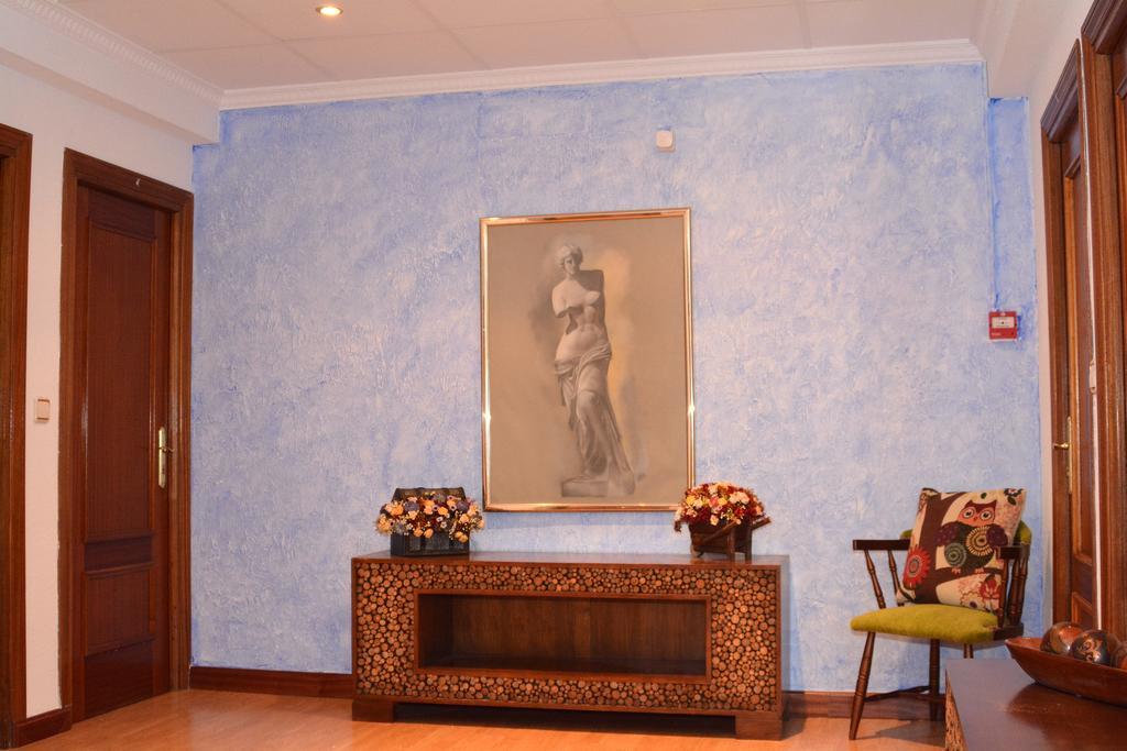 Hostal Gastrobar Carmelo Villarejo de Salvanes Luaran gambar